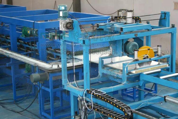 厂家价格 2016新款岩棉复合板机 岩棉机械设备 彩钢生产机械